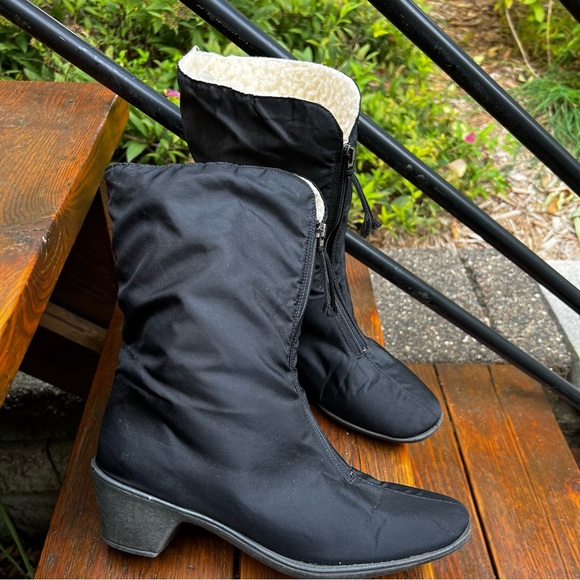 VINTAGE COBBIE CUDDLERS BLACK FAUX FUR LINED RAIN BOOTS SIZE 8 - Picture 13 of 14